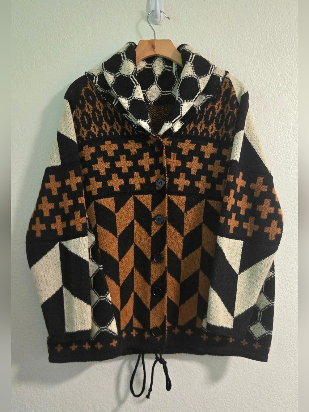 Geometric Pattern Cardigan in Black, Brown & Cream